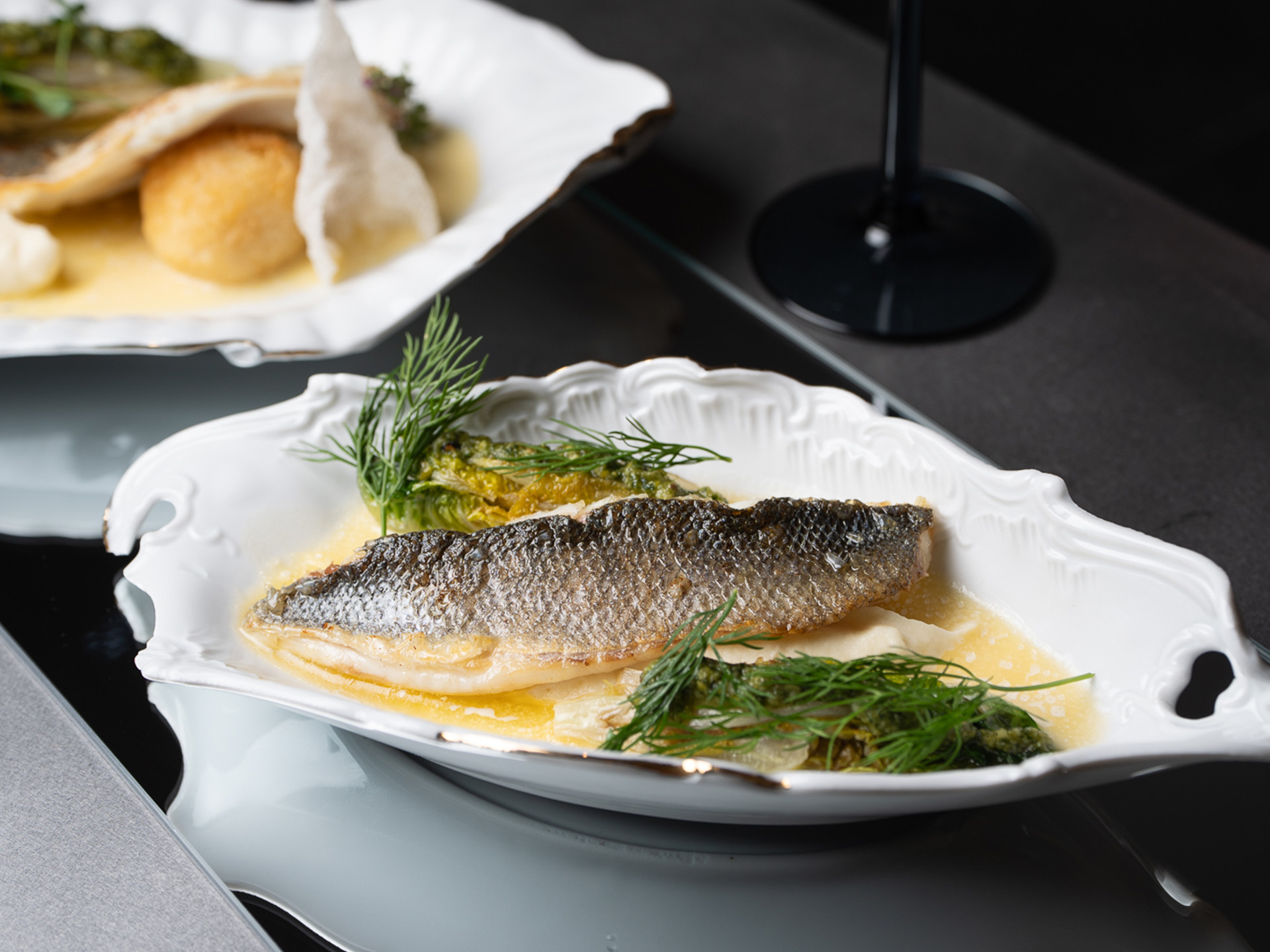 Catering wigilijny premium – elegancko podane dania świąteczne Catering wigilijny premium – elegancko podane dania świąteczne