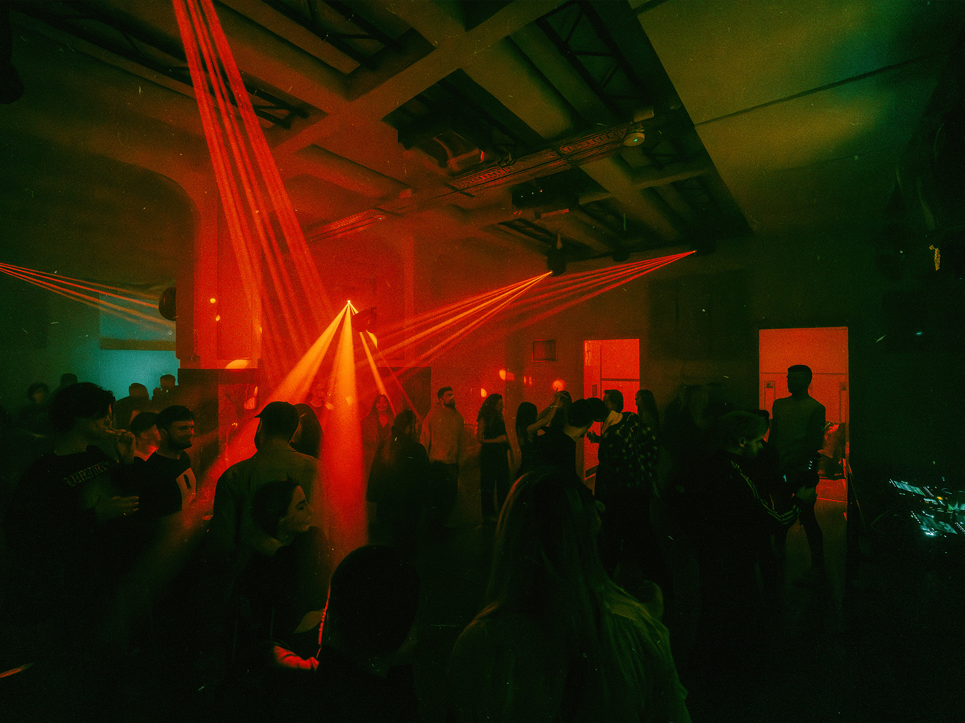 Klub Messalka Events – klimatyczna przestrzeń z parkietem, loże VIP i profesjonalny bar Klub Messalka Events – klimatyczna przestrzeń z parkietem, loże VIP i profesjonalny bar